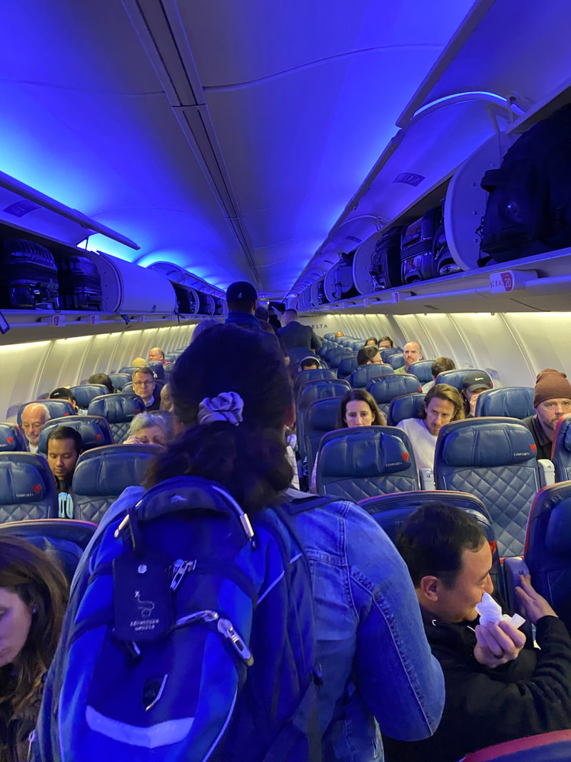 Las Vegas Delta airline passengers stuck in cabin for hours in 100